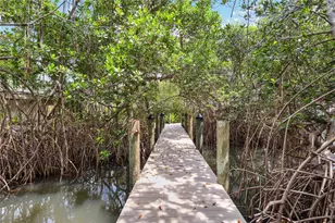 3320 Gulf of Mexico Dr, Longboat Key, FL 34228 - Photo 35