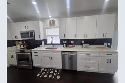 4049 Ponea Drive, Sarasota, FL 34241 - Photo 9