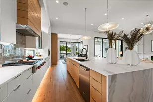 5362 Shadow Lawn Dr, Sarasota, FL 34242 - Photo 27