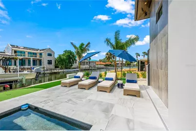 5362 Shadow Lawn Drive, Sarasota, FL 34242 - Photo 17