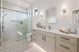 5362 Shadow Lawn Dr, Sarasota, FL 34242 - Photo 49