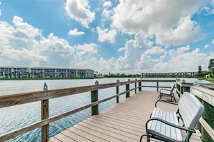 3500 Lake Bayshore Dr, Bradenton, FL 34205 - Photo 19