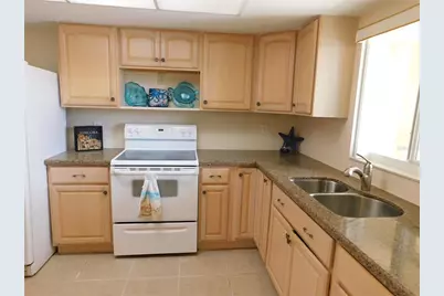 3500 Lake Bayshore Dr #K101, Bradenton, FL 34205 - Photo 3