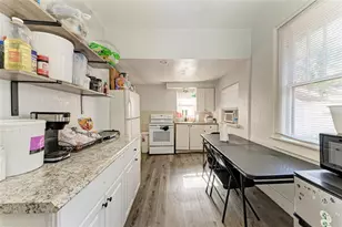 432 Adelia Ave, Sarasota, FL 34236 - Photo 9