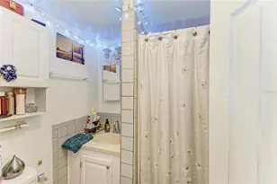 432 Adelia Ave, Sarasota, FL 34236 - Photo 31