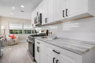 5217 81st St N, Saint Petersburg, FL 33709 - Photo 5