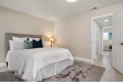 5217 81st Street N #14, Saint Petersburg, FL 33709 - Photo 9