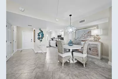 4825 Gulf Of Mexico Drive #105, Longboat Key, FL 34228 - Photo 5