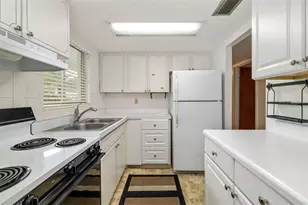 2053 Canal Dr, Bradenton, FL 34207 - Photo 9