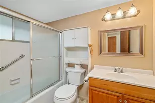 2053 Canal Dr, Bradenton, FL 34207 - Photo 15