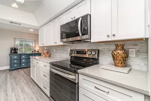 529 Belvedere Ct, Punta Gorda, FL 33950 - Photo 13