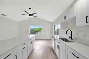 2420 16th St W, Palmetto, FL 34221 - Photo 17