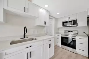 2420 16th St W, Palmetto, FL 34221 - Photo 13