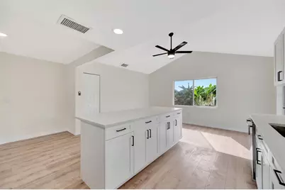 2420 16th Street W, Palmetto, FL 34221 - Photo 17