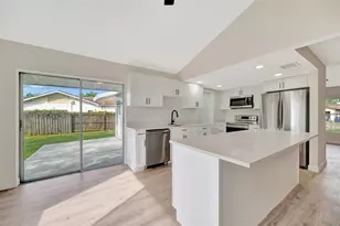 2420 16th St W, Palmetto, FL 34221 - Photo 11