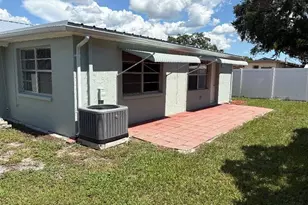 4833 Dogwood St, New Port Richey, FL 34653 - Photo 5