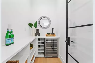 276 Island Circle, Sarasota, FL 34242 - Photo 7