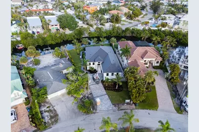 276 Island Circle, Sarasota, FL 34242 - Photo 39