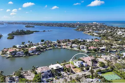 810 Siesta Drive, Sarasota, FL 34242 - Photo 1