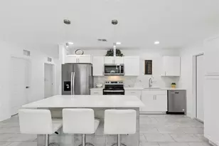 3530 Goodrich Ave, Sarasota, FL 34234 - Photo 11