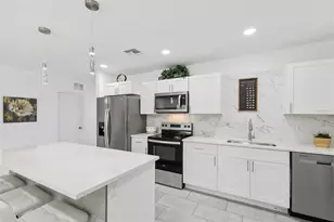 3530 Goodrich Ave, Sarasota, FL 34234 - Photo 13