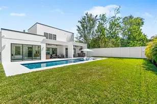 2226 Grove St, Sarasota, FL 34239 - Photo 67