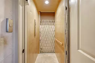 6001 Gulf of Mexico Dr, Longboat Key, FL 34228 - Photo 27