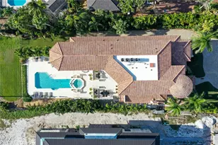 6001 Gulf of Mexico Dr, Longboat Key, FL 34228 - Photo 49