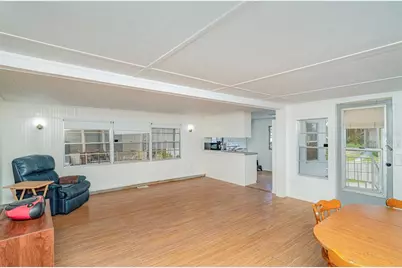 704 49th Avenue W, Bradenton, FL 34207 - Photo 7