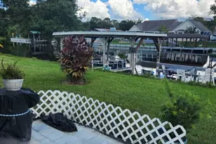 26630 Cayman Dr, Tavares, FL 32778 - Photo 3