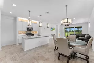 8121 Sternway Rd, Sarasota, FL 34240 - Photo 17