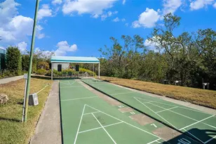 972 Sandpiper Cir, Bradenton, FL 34209 - Photo 23