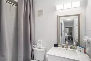 972 Sandpiper Cir, Bradenton, FL 34209 - Photo 17