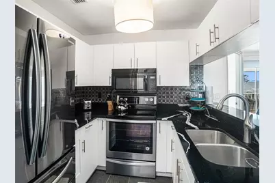 972 Sandpiper Circle #972, Bradenton, FL 34209 - Photo 3