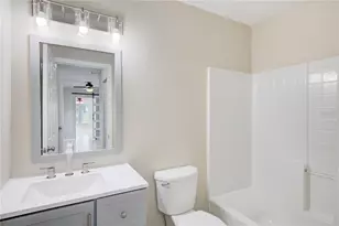 1112 21st St E, Palmetto, FL 34221 - Photo 13