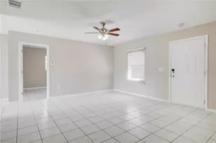 1112 21st St E, Palmetto, FL 34221 - Photo 3