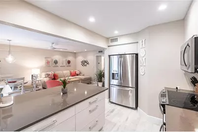 145 Avenida Messina #3, Sarasota, FL 34242 - Photo 9