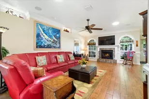 1218 Lavender Jewel Ct, Plant City, FL 33563 - Photo 5