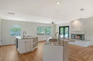 521 Cummings St, Sarasota, FL 34242 - Photo 15