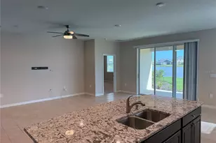 5740 Woodland Sage Dr, Sarasota, FL 34238 - Photo 9