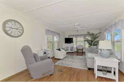 259 Inner Drive E, Venice, FL 34285 - Photo 9