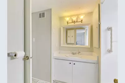 259 Inner Drive E, Venice, FL 34285 - Photo 17