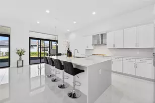 8950 Baroque Ter, Sarasota, FL 34240 - Photo 15