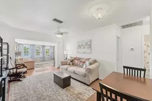 2905 51st Ave W, Bradenton, FL 34207 - Photo 3