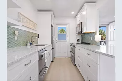 3802 Gulf Of Mexico Drive #A203, Longboat Key, FL 34228 - Photo 17