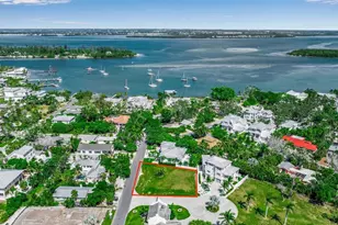 610 Hibiscus Way, Longboat Key, FL 34228 - Photo 3