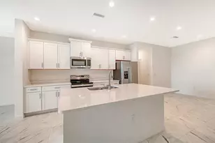 2357 WASHINGTON PALM CT, Bradenton, FL 34212 - Photo 13