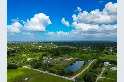 301 East Road, Sarasota, FL 34240 - Photo 3