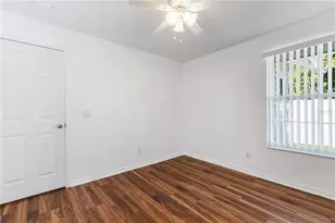 3763 St Charles Cir, Sarasota, FL 34233 - Photo 25