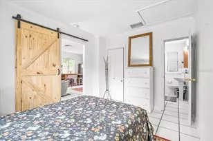 3901 Iroquois Ave, Sarasota, FL 34234 - Photo 11